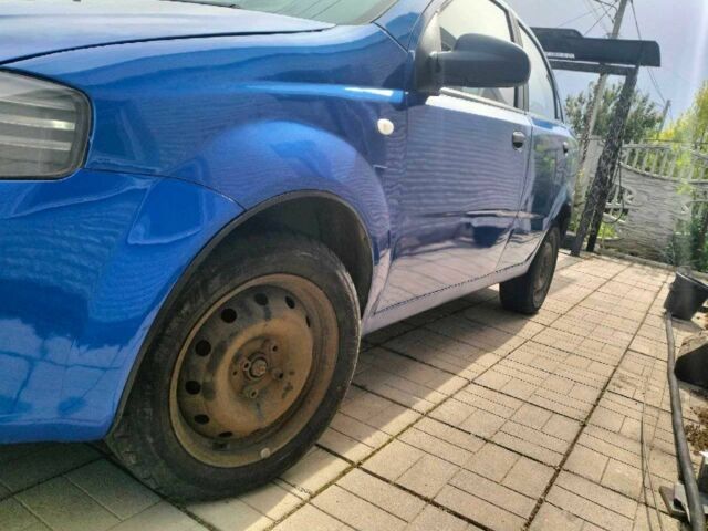Синій Шевроле Авео, об'ємом двигуна 1.5 л та пробігом 380 тис. км за 2999 $, фото 2 на Automoto.ua