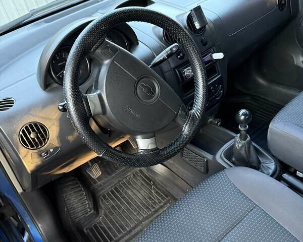 Синій Шевроле Авео, об'ємом двигуна 1.5 л та пробігом 160 тис. км за 2900 $, фото 12 на Automoto.ua