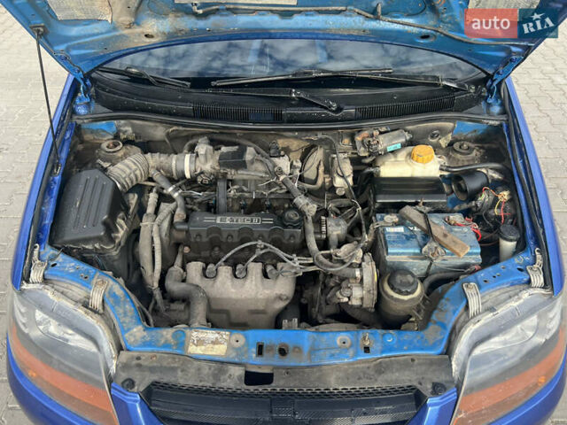 Синий Шевроле Авео, объемом двигателя 1.5 л и пробегом 220 тыс. км за 2500 $, фото 14 на Automoto.ua