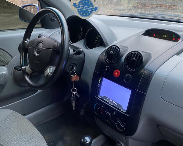 Синій Шевроле Авео, об'ємом двигуна 1.5 л та пробігом 350 тис. км за 2899 $, фото 6 на Automoto.ua