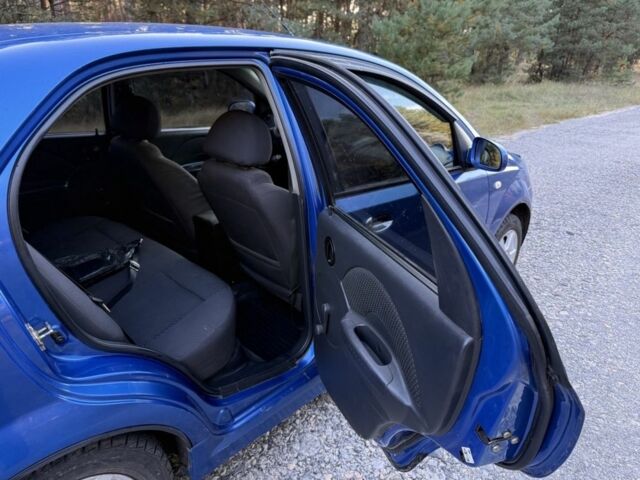 Синий Шевроле Авео, объемом двигателя 1.5 л и пробегом 185 тыс. км за 2900 $, фото 8 на Automoto.ua