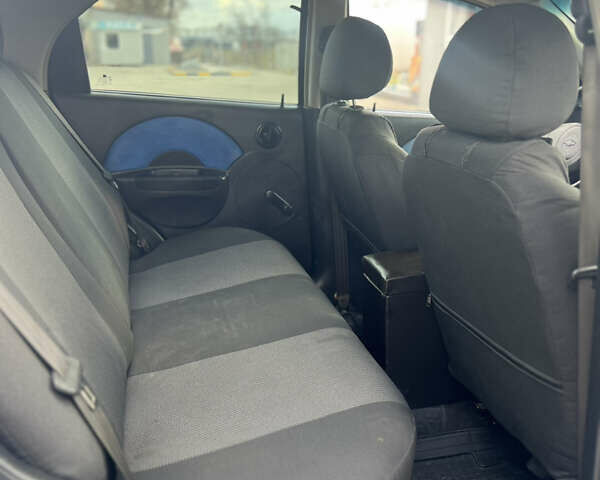 Синий Шевроле Авео, объемом двигателя 1.5 л и пробегом 220 тыс. км за 2500 $, фото 11 на Automoto.ua