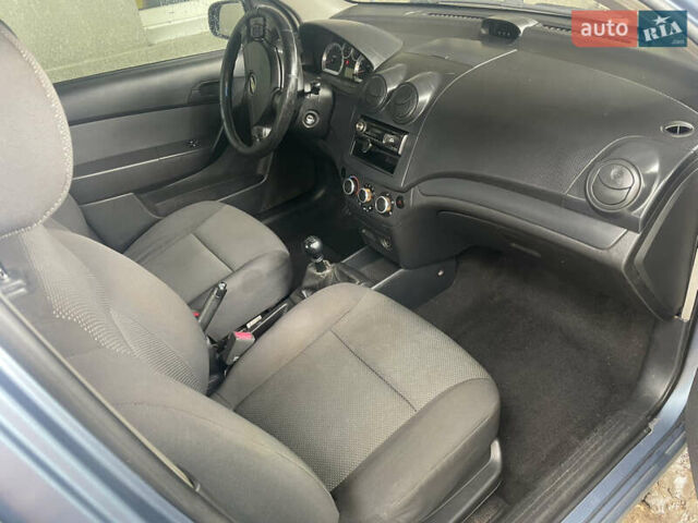 Синій Шевроле Авео, об'ємом двигуна 1.5 л та пробігом 328 тис. км за 3100 $, фото 9 на Automoto.ua