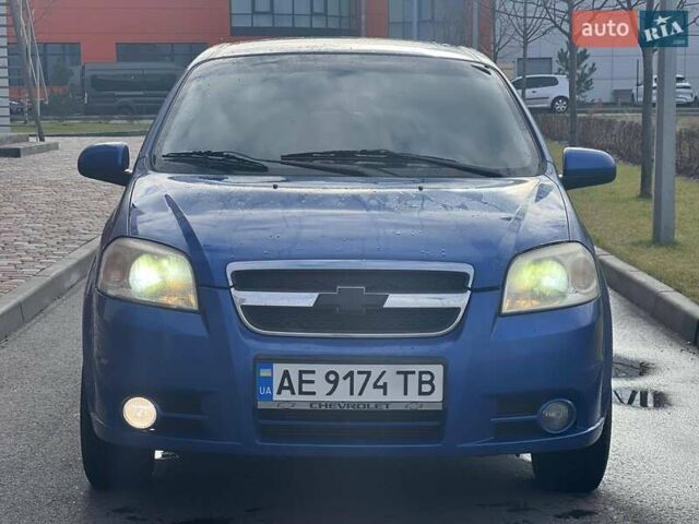 Синий Шевроле Авео, объемом двигателя 1.5 л и пробегом 320 тыс. км за 4500 $, фото 1 на Automoto.ua