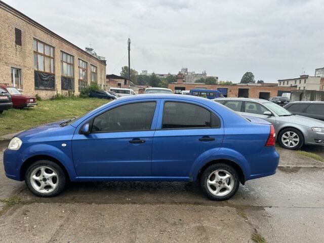 Синій Шевроле Авео, об'ємом двигуна 1.5 л та пробігом 250 тис. км за 2800 $, фото 3 на Automoto.ua