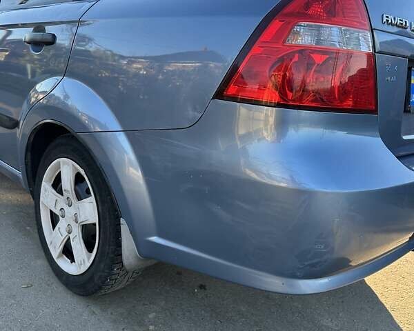 Синій Шевроле Авео, об'ємом двигуна 1.5 л та пробігом 170 тис. км за 3700 $, фото 2 на Automoto.ua