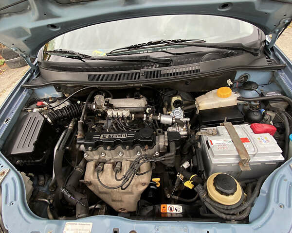 Синий Шевроле Авео, объемом двигателя 1.5 л и пробегом 200 тыс. км за 3900 $, фото 39 на Automoto.ua