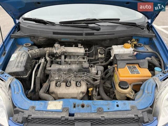 Синій Шевроле Авео, об'ємом двигуна 1.5 л та пробігом 149 тис. км за 3700 $, фото 33 на Automoto.ua