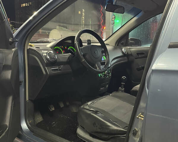 Синий Шевроле Авео, объемом двигателя 1.5 л и пробегом 210 тыс. км за 2900 $, фото 10 на Automoto.ua