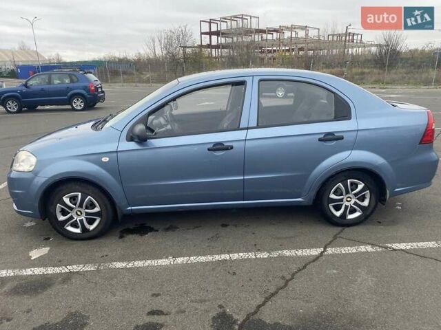 Синий Шевроле Авео, объемом двигателя 1.5 л и пробегом 67 тыс. км за 4500 $, фото 1 на Automoto.ua