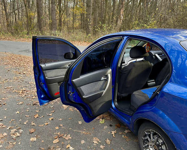 Синій Шевроле Авео, об'ємом двигуна 1.5 л та пробігом 263 тис. км за 4800 $, фото 15 на Automoto.ua