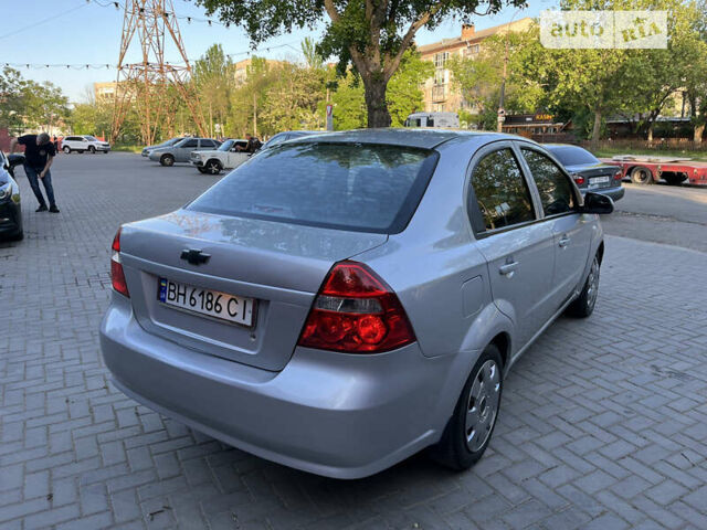 Синий Шевроле Авео, объемом двигателя 1.5 л и пробегом 223 тыс. км за 3800 $, фото 4 на Automoto.ua