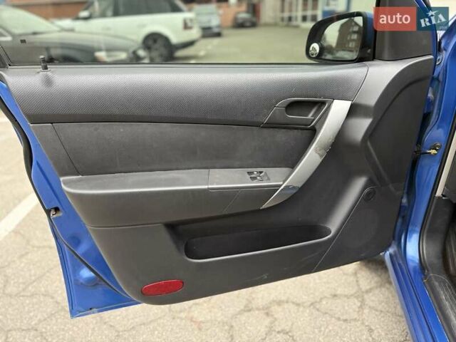Синій Шевроле Авео, об'ємом двигуна 1.5 л та пробігом 149 тис. км за 3700 $, фото 16 на Automoto.ua