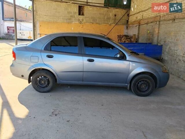 Синий Шевроле Авео, объемом двигателя 1.5 л и пробегом 320 тыс. км за 2500 $, фото 2 на Automoto.ua