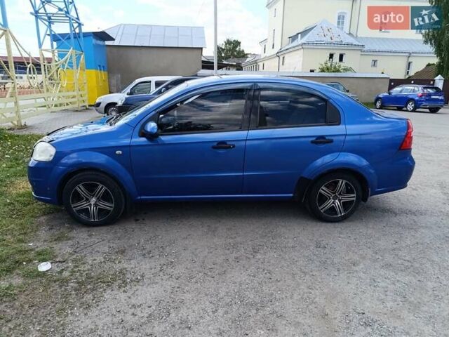 Синий Шевроле Авео, объемом двигателя 1.5 л и пробегом 264 тыс. км за 3700 $, фото 3 на Automoto.ua