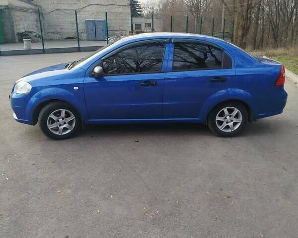 Синий Шевроле Авео, объемом двигателя 1.5 л и пробегом 160 тыс. км за 4500 $, фото 1 на Automoto.ua