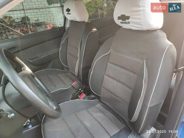 Синий Шевроле Авео, объемом двигателя 1.5 л и пробегом 36 тыс. км за 6000 $, фото 6 на Automoto.ua