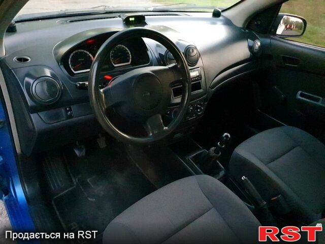 Синий Шевроле Авео, объемом двигателя 1.5 л и пробегом 225 тыс. км за 3300 $, фото 4 на Automoto.ua