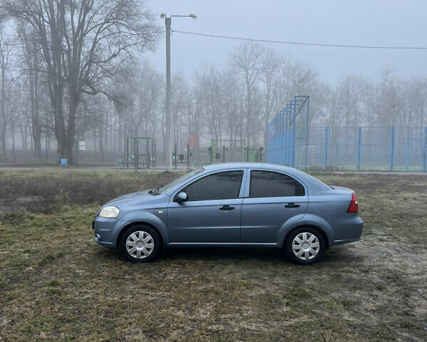 Синий Шевроле Авео, объемом двигателя 1.5 л и пробегом 281 тыс. км за 4650 $, фото 2 на Automoto.ua