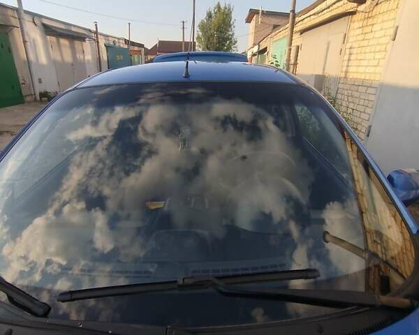 Синий Шевроле Авео, объемом двигателя 1.5 л и пробегом 188 тыс. км за 3800 $, фото 2 на Automoto.ua