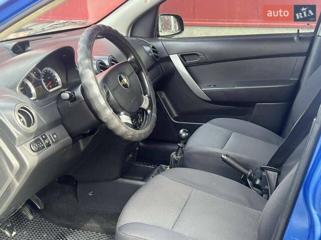 Синий Шевроле Авео, объемом двигателя 1.5 л и пробегом 320 тыс. км за 4500 $, фото 10 на Automoto.ua