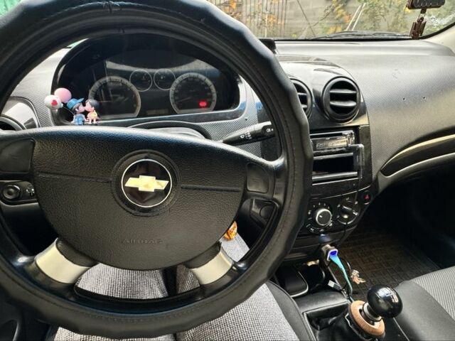 Синій Шевроле Авео, об'ємом двигуна 1.5 л та пробігом 350 тис. км за 2500 $, фото 1 на Automoto.ua