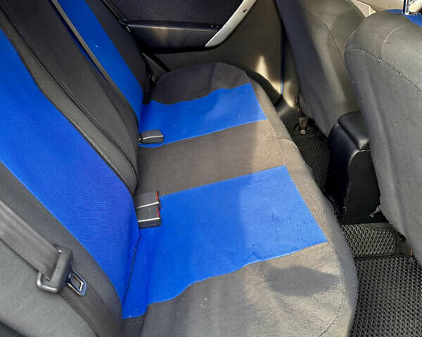 Синій Шевроле Авео, об'ємом двигуна 1.5 л та пробігом 263 тис. км за 4800 $, фото 13 на Automoto.ua