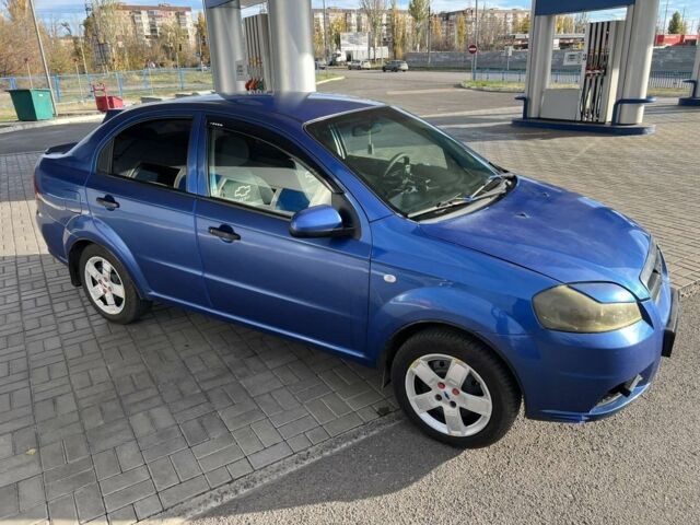 Синий Шевроле Авео, объемом двигателя 1.5 л и пробегом 220 тыс. км за 3400 $, фото 2 на Automoto.ua