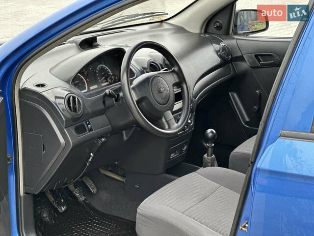 Синий Шевроле Авео, объемом двигателя 1.5 л и пробегом 219 тыс. км за 3550 $, фото 13 на Automoto.ua
