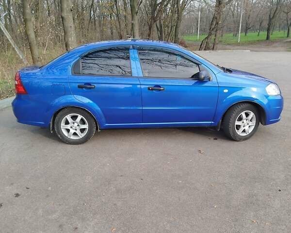 Синий Шевроле Авео, объемом двигателя 1.5 л и пробегом 160 тыс. км за 4500 $, фото 4 на Automoto.ua