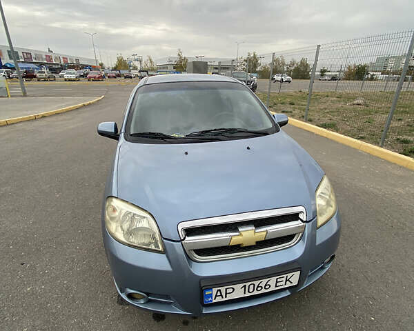 Синий Шевроле Авео, объемом двигателя 1.5 л и пробегом 200 тыс. км за 3900 $, фото 1 на Automoto.ua