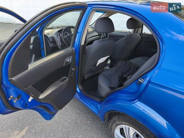 Синий Шевроле Авео, объемом двигателя 1.5 л и пробегом 250 тыс. км за 3450 $, фото 6 на Automoto.ua