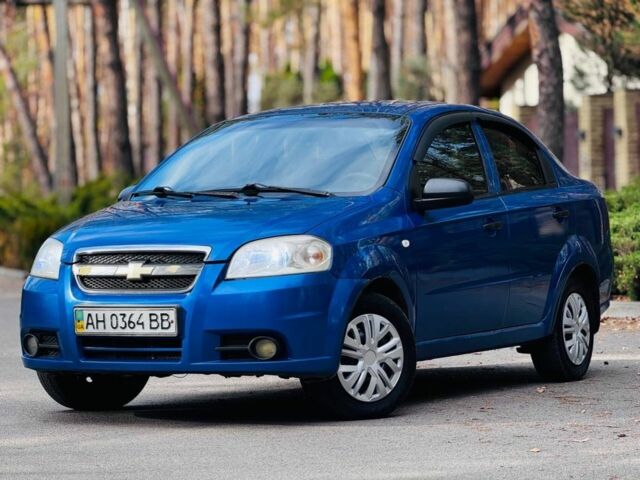 Синий Шевроле Авео, объемом двигателя 1.5 л и пробегом 200 тыс. км за 2850 $, фото 2 на Automoto.ua