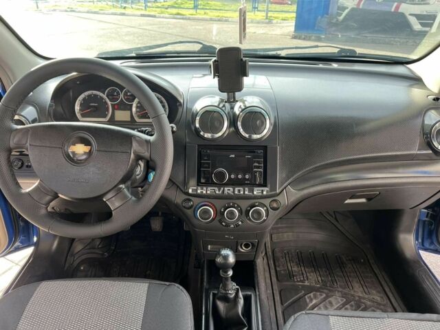 Синий Шевроле Авео, объемом двигателя 1.5 л и пробегом 220 тыс. км за 3400 $, фото 6 на Automoto.ua