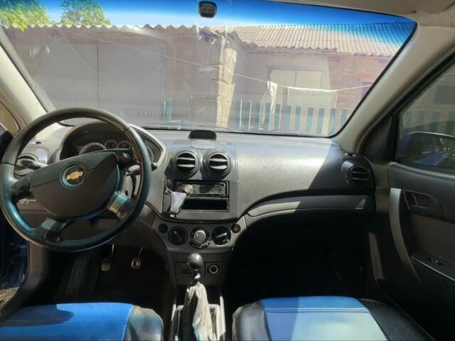 Синий Шевроле Авео, объемом двигателя 1.5 л и пробегом 211 тыс. км за 2700 $, фото 3 на Automoto.ua