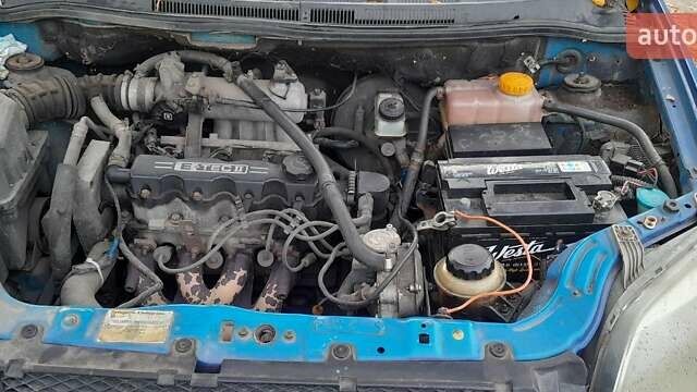 Шевроле Авео 2006 в Коропе на Automoto.ua Синий Шевроле Авео, объемом двигателя 1.5 л и пробегом 220 тыс. км за 1900 $, фото 2 на Automoto.ua
