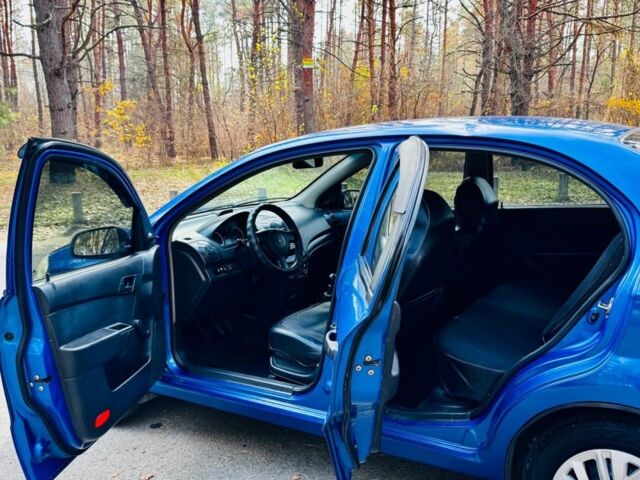 Синий Шевроле Авео, объемом двигателя 1.5 л и пробегом 200 тыс. км за 2850 $, фото 6 на Automoto.ua