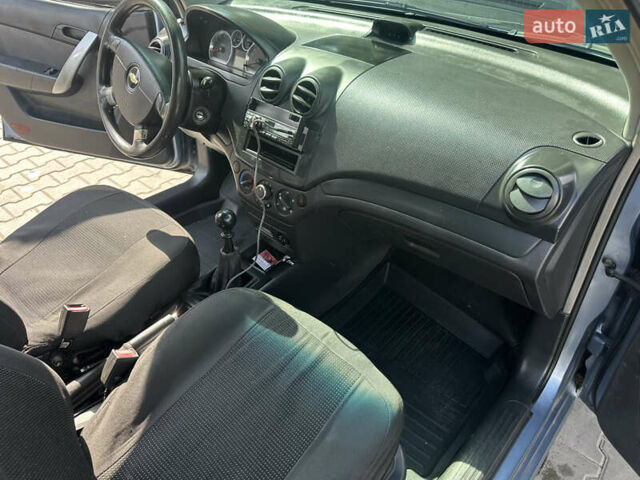 Синий Шевроле Авео, объемом двигателя 1.5 л и пробегом 334 тыс. км за 3000 $, фото 1 на Automoto.ua