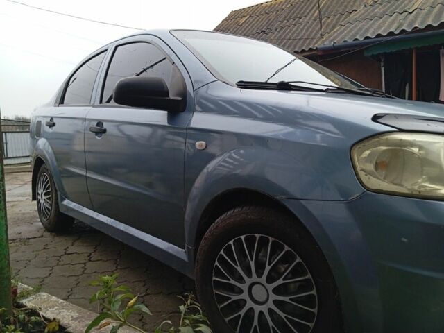 Синий Шевроле Авео, объемом двигателя 1.5 л и пробегом 240 тыс. км за 2500 $, фото 5 на Automoto.ua