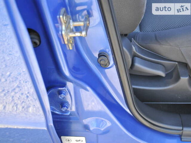 Синій Шевроле Авео, об'ємом двигуна 1.5 л та пробігом 98 тис. км за 4200 $, фото 16 на Automoto.ua
