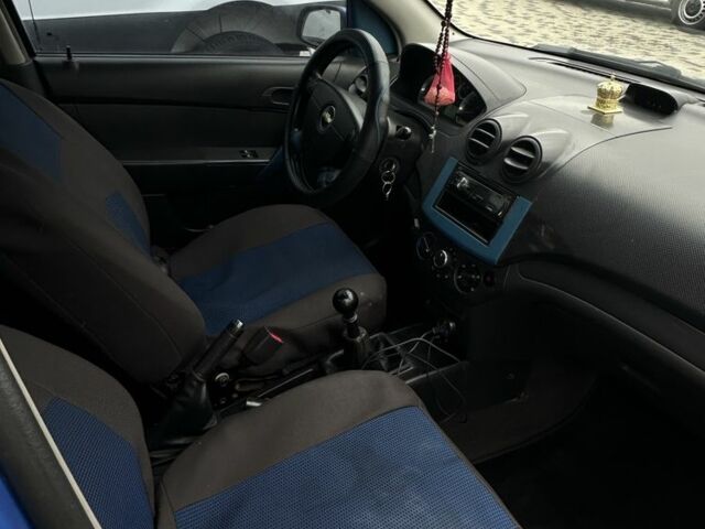 Синий Шевроле Авео, объемом двигателя 1.5 л и пробегом 222 тыс. км за 2800 $, фото 6 на Automoto.ua