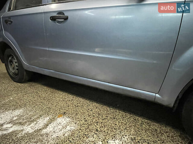 Синий Шевроле Авео, объемом двигателя 1.5 л и пробегом 210 тыс. км за 2900 $, фото 4 на Automoto.ua