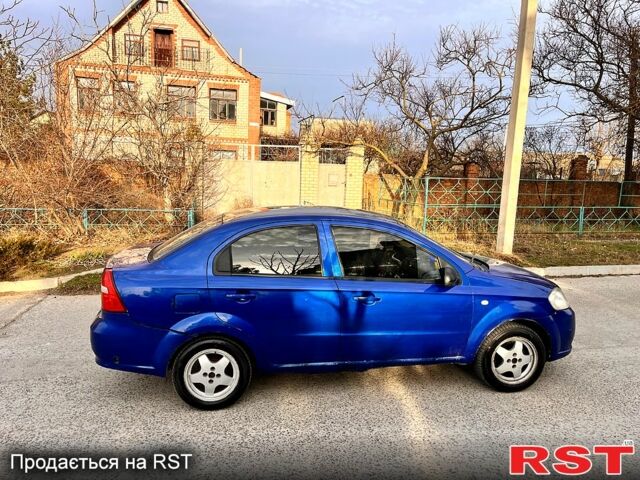 Синий Шевроле Авео, объемом двигателя 1.5 л и пробегом 250 тыс. км за 2000 $, фото 4 на Automoto.ua