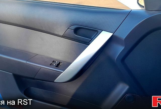 Синий Шевроле Авео, объемом двигателя 1.5 л и пробегом 105 тыс. км за 4200 $, фото 7 на Automoto.ua