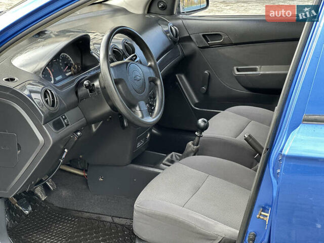 Шевроле Авео 2006 в Кропивницком (Кировограде) на Automoto.ua Синий Шевроле Авео, объемом двигателя 1.5 л и пробегом 219 тыс. км за 3650 $, фото 20 на Automoto.ua