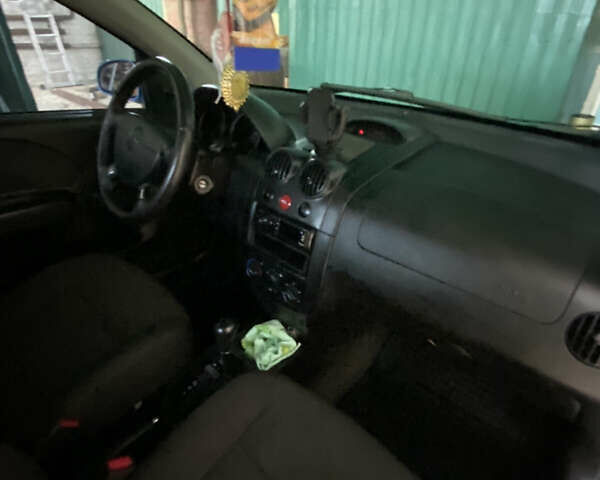 Синій Шевроле Авео, об'ємом двигуна 1.5 л та пробігом 400 тис. км за 5500 $, фото 4 на Automoto.ua