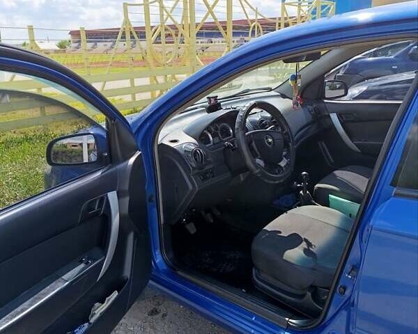 Синий Шевроле Авео, объемом двигателя 1.5 л и пробегом 264 тыс. км за 3700 $, фото 6 на Automoto.ua