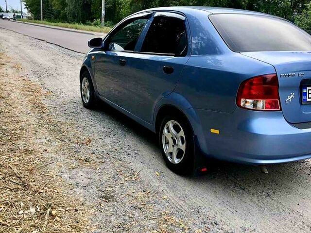 Синий Шевроле Авео, объемом двигателя 1.5 л и пробегом 208 тыс. км за 2800 $, фото 4 на Automoto.ua