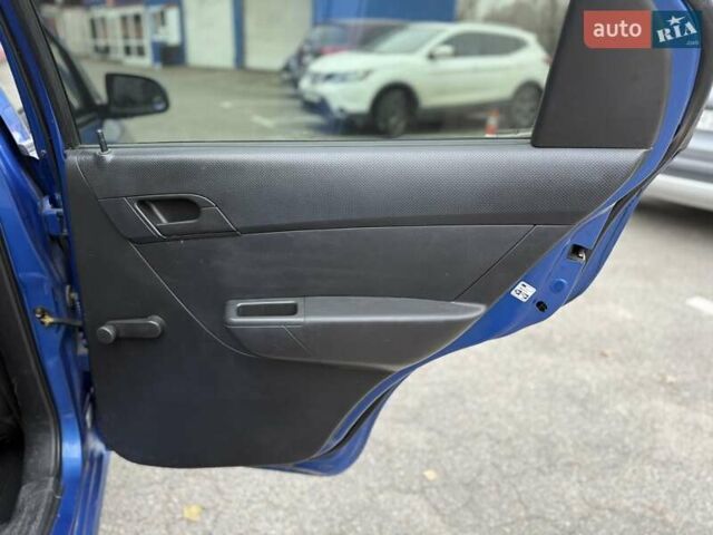 Синій Шевроле Авео, об'ємом двигуна 1.5 л та пробігом 149 тис. км за 3700 $, фото 28 на Automoto.ua