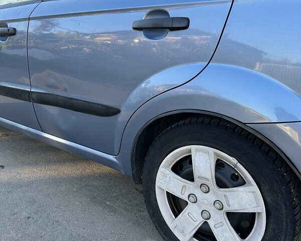 Синий Шевроле Авео, объемом двигателя 1.5 л и пробегом 170 тыс. км за 3800 $, фото 6 на Automoto.ua